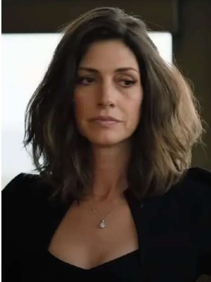 Yellowstone S05 Lynelle Perry Blazer