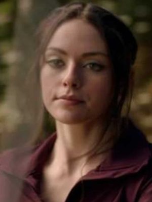 Danielle Rose Russell Legacies S04 Maroon Zip Jacket Outfits