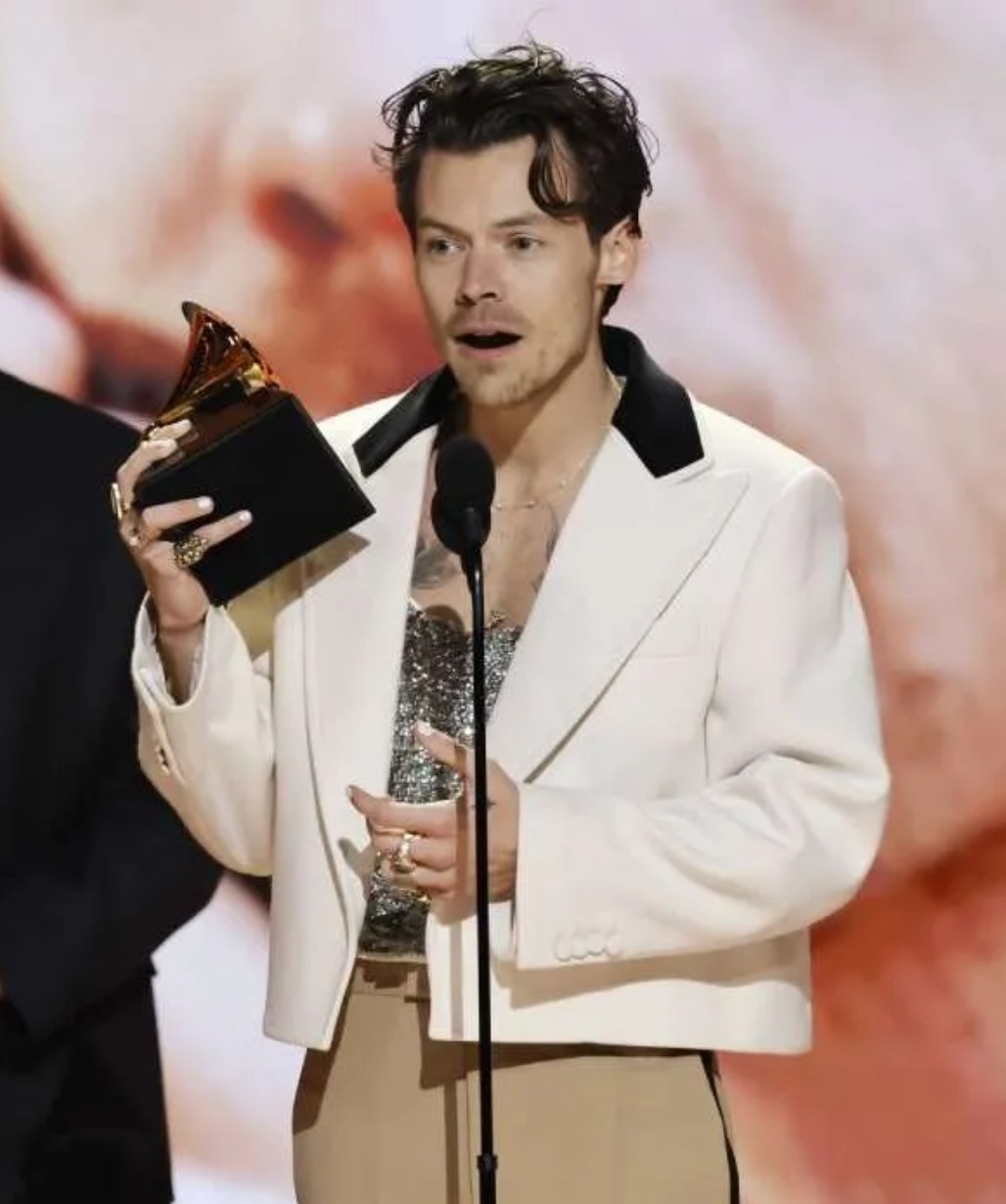 Harry Styles Grammys Awards 2023 White Wool Blazer