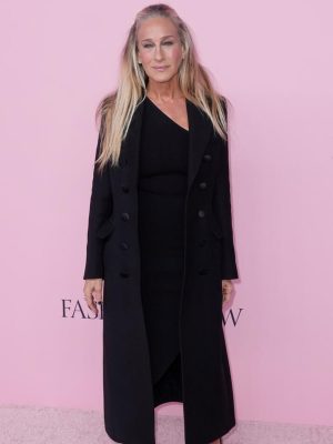 Sarah Jessica Parker Victoria Secret Fashion Show 2025 Black Coat