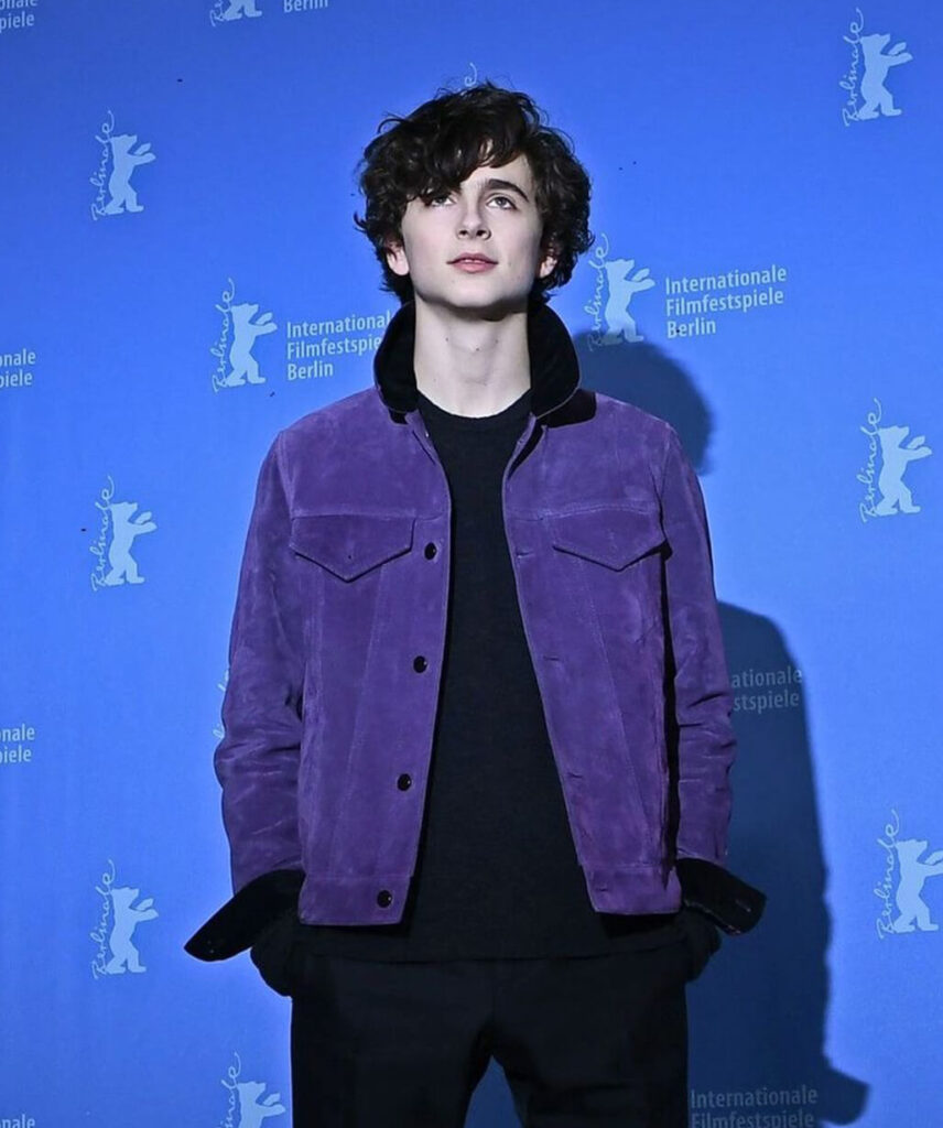 Timothée Chalamet traded in Wonka purple for a glitzy, all-black look by Celine Homme for tonight's #GoldenGlobes. Leave it to Timmy to make monochrome dynamic and eye-catching. Hit the link in bio Timothée Chalamet traded in Wonka purple for a glitzy, all-black look by Celine Homme for tonight's #GoldenGlobes. Leave it to Timmy to make monochrome dynamic and eye-catching. Hit the link in bio