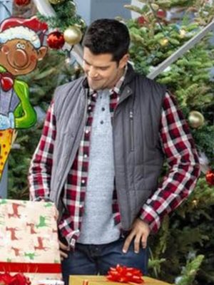 Christmas Under The Stars Jesse Metcalfe Grey Quilted Vest