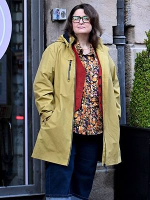 Elena Ravenscroft Run Away S01 Yellow Coat