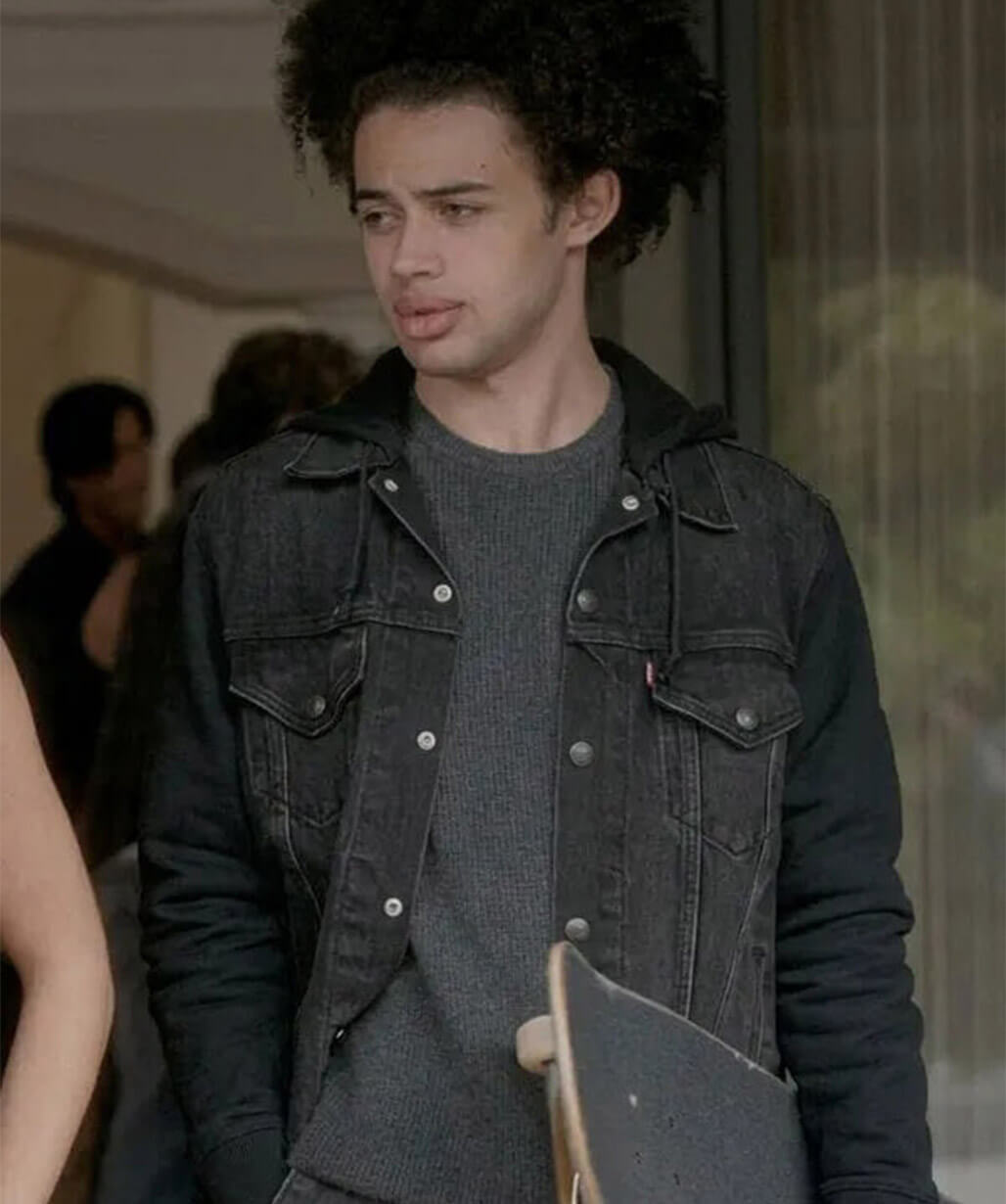 Zac Looker Elle 2026 Black Denim Jacket