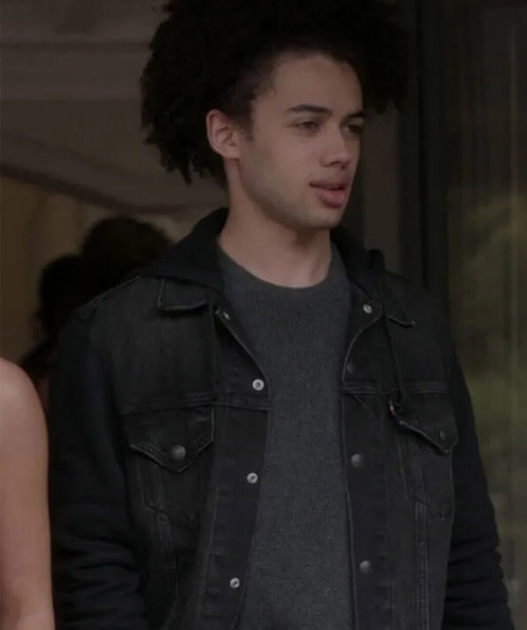 Zac Looker Elle 2026 Black Denim Jacket