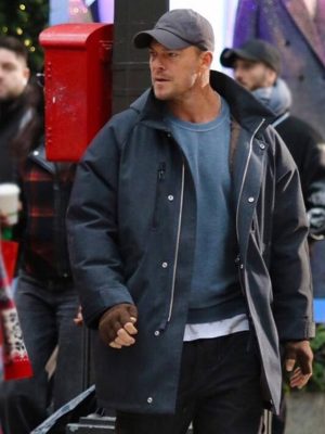 Alan Ritchson The Man with the Bag Black Hooded Jacket